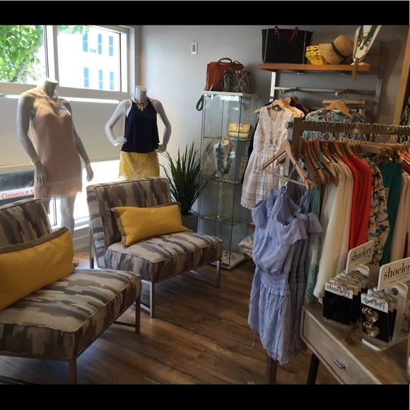 Love the latest trends! - Picture 2 of 6